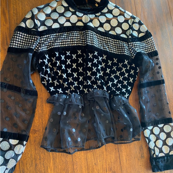 DoDo Bar Or black velvet silver embroidered top with tulle.  We/never worn - Picture 2 of 5